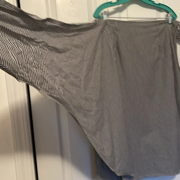 Chaps pinstriped faux wrap skirt Sz 14 - Picture 6 of 7